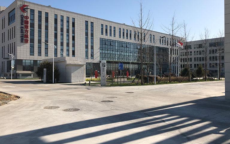 1新机场东方航空公司